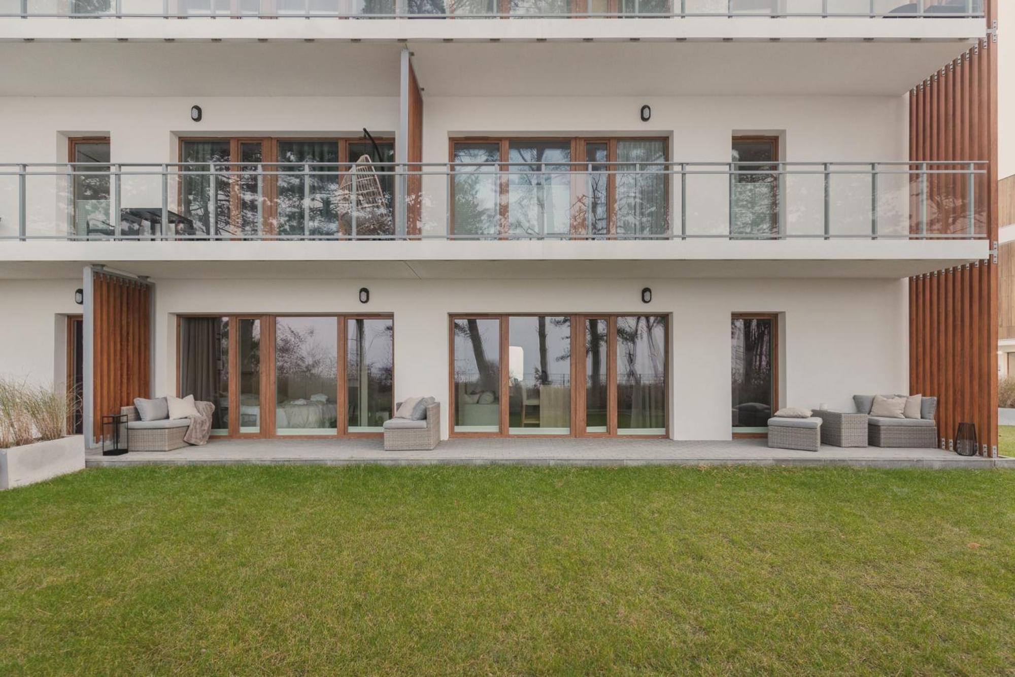Apartment Let's Sea - 2 Bedroom - Premium Baltic With Front Sea View Garden And Access *